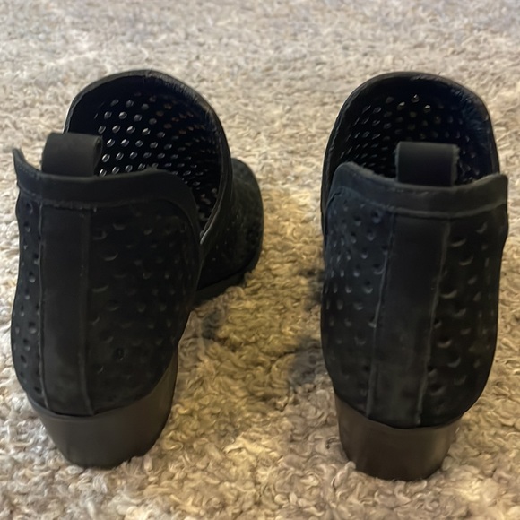 Steve Madden black booties - Picture 8 of 10